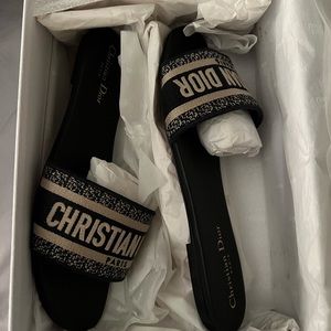 New never worn just tried on Christian Dior sandal.